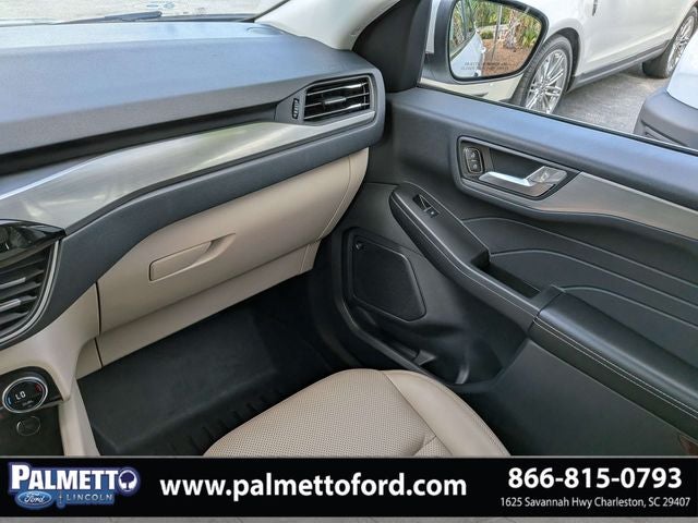2021 Ford Escape Titanium