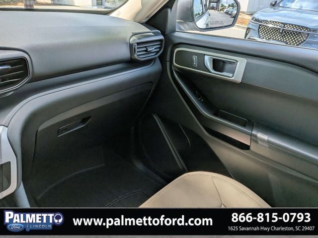 2020 Ford Explorer Base