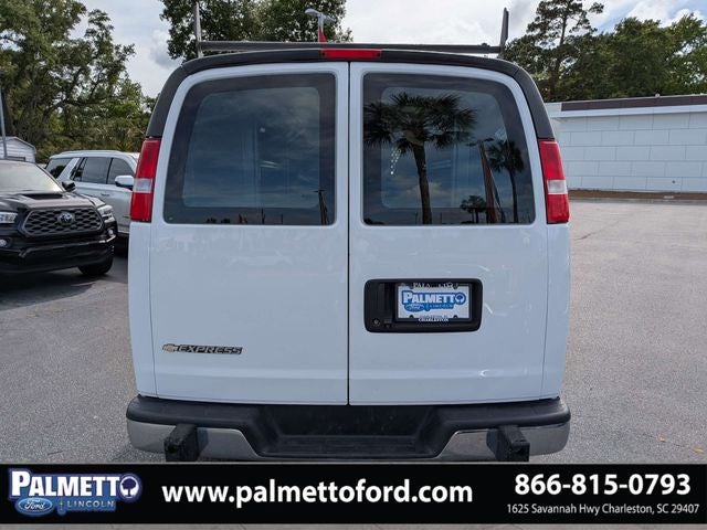 2022 Chevrolet Express 2500 Work Van Cargo