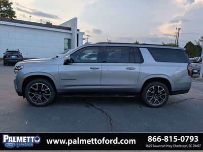 2023 Chevrolet Suburban RST