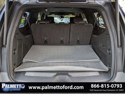 2023 Chevrolet Suburban RST