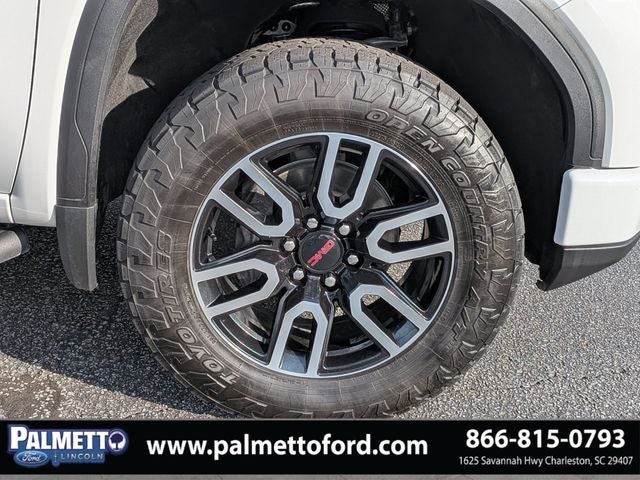 2023 GMC Sierra 1500 AT4