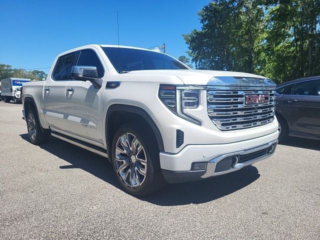 2023 GMC Sierra 4WD Crew Cab Short Box Denali's photo