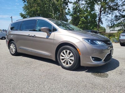 2017 Chrysler Pacifica Touring L