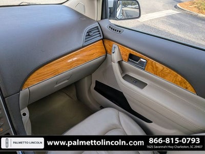 2014 Lincoln MKX Base