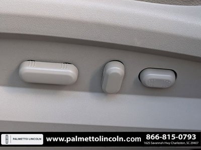 2014 Lincoln MKX Base