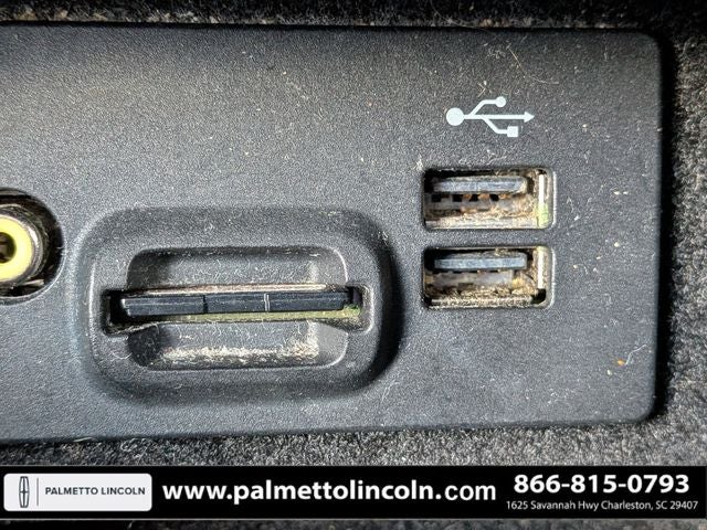 2014 Lincoln MKX Base