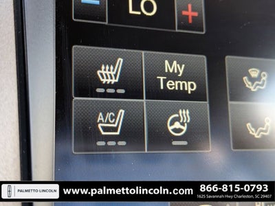 2014 Lincoln MKX Base