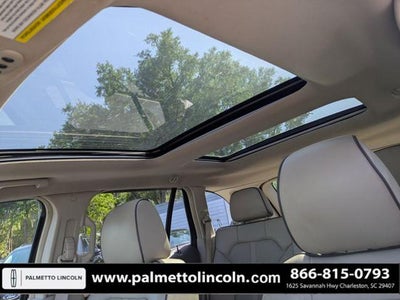 2014 Lincoln MKX Base