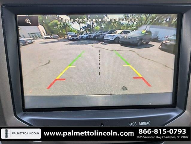 2014 Lincoln MKX Base