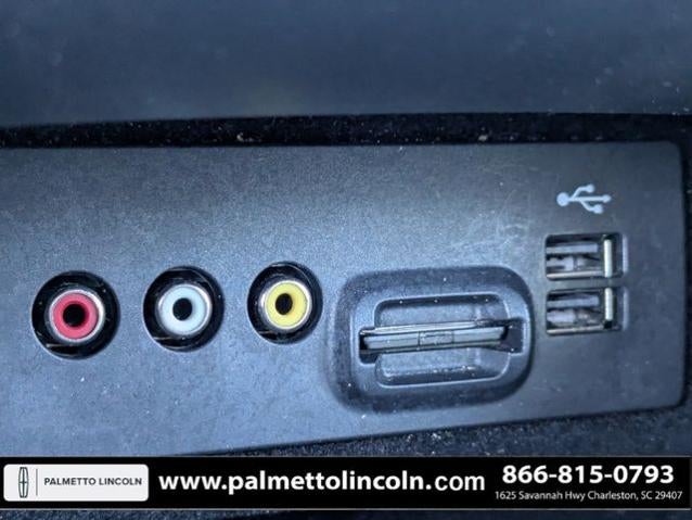 2014 Lincoln MKX Base