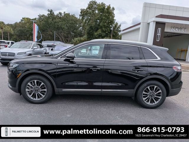 2023 Lincoln Nautilus Standard
