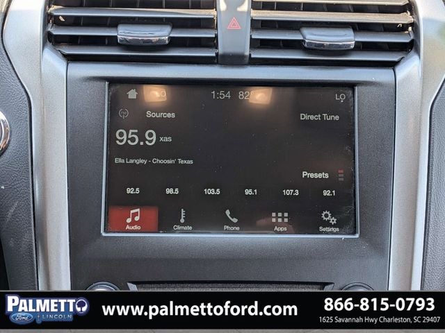 2017 Ford Fusion SE