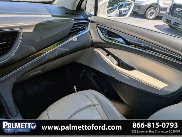 2019 Buick Enclave Essence