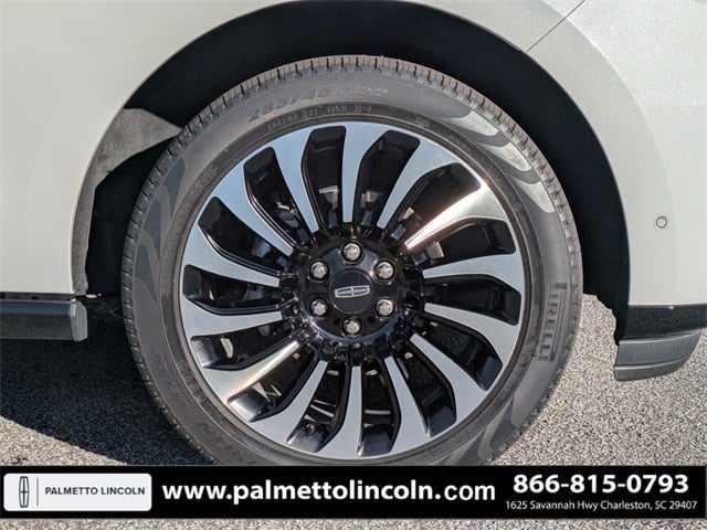 2023 Lincoln Navigator Black Label