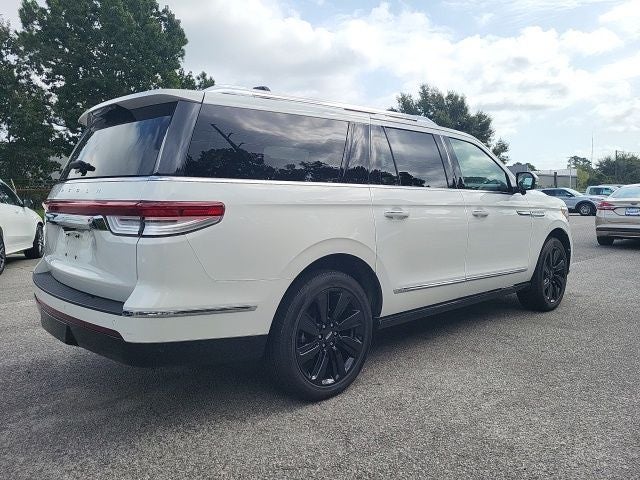 2022 Lincoln Navigator L Reserve