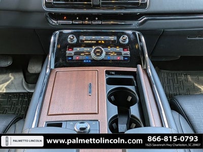 2023 Lincoln Navigator L Black Label