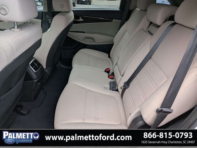 2019 Kia Sorento LX