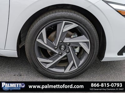 2025 Hyundai Elantra Hybrid Limited