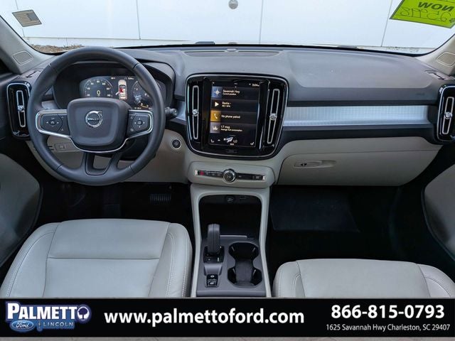 2019 Volvo XC40 Momentum