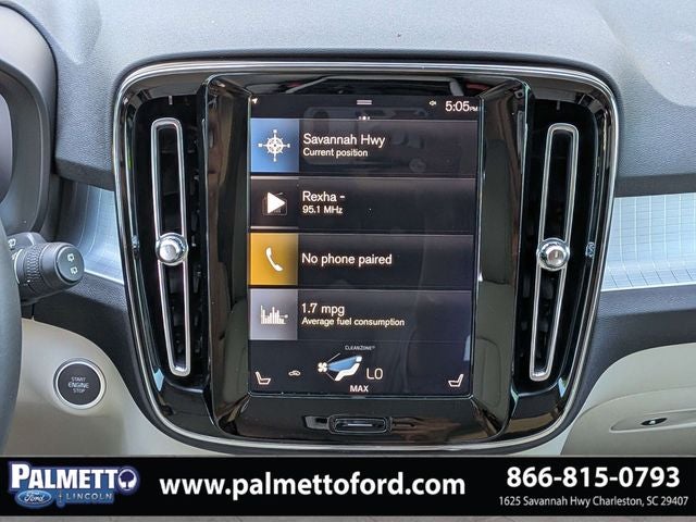 2019 Volvo XC40 Momentum