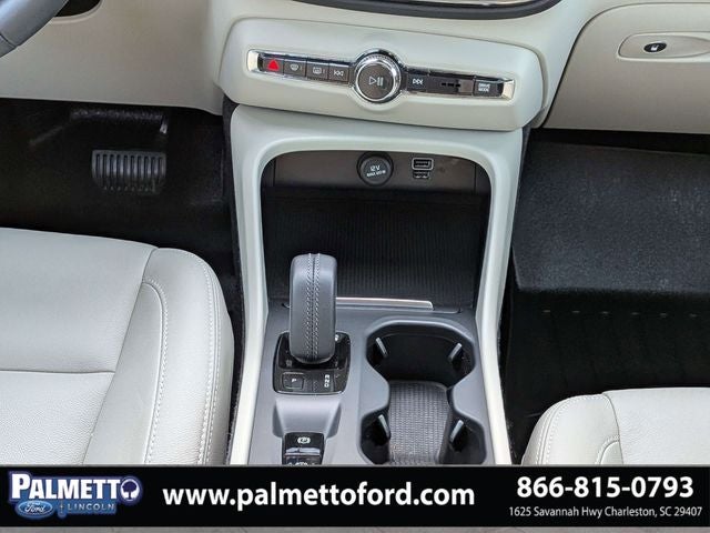 2019 Volvo XC40 Momentum