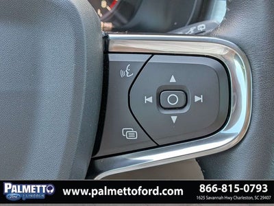 2019 Volvo XC40 Momentum