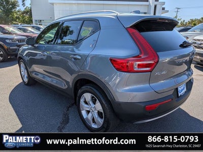 2019 Volvo XC40 Momentum