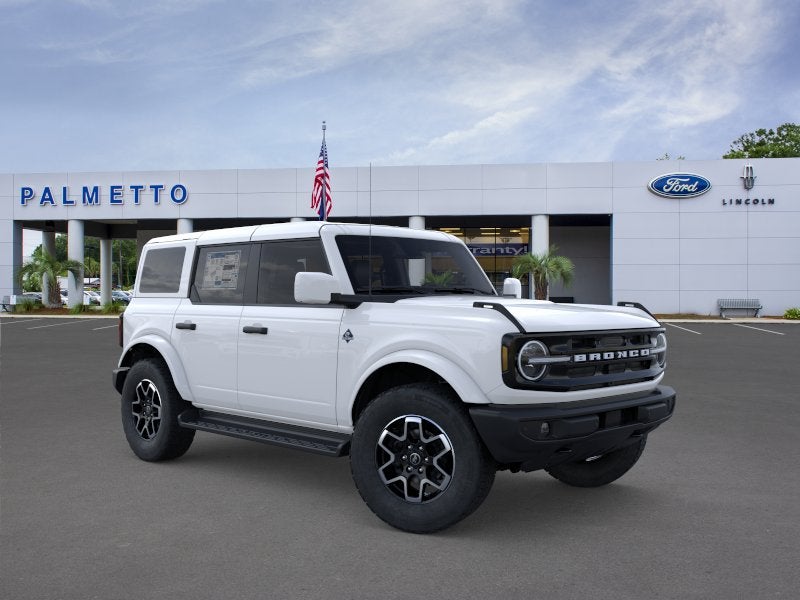 2026 Ford Bronco Outer Banks®
